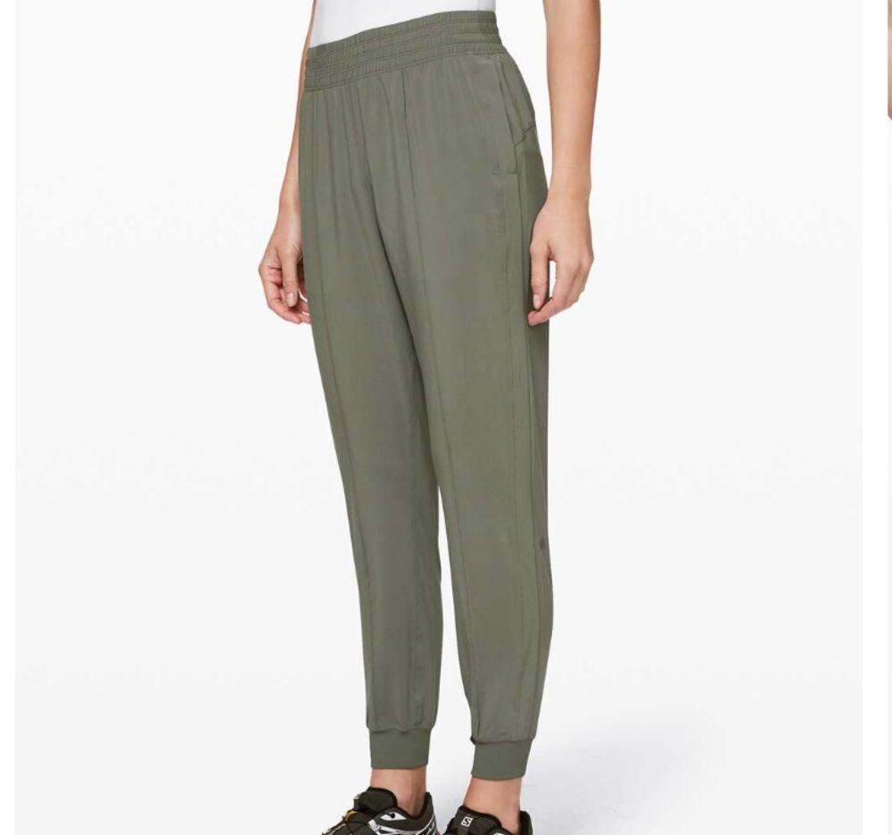 Lululemon Wander Jogger Pants 6 Sage Grey Gray Cuffed Stretch Travel